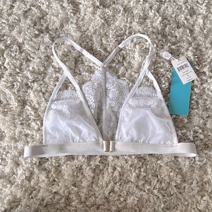 White Beach Bunny Swimwear bikini top, size medium. NWT.